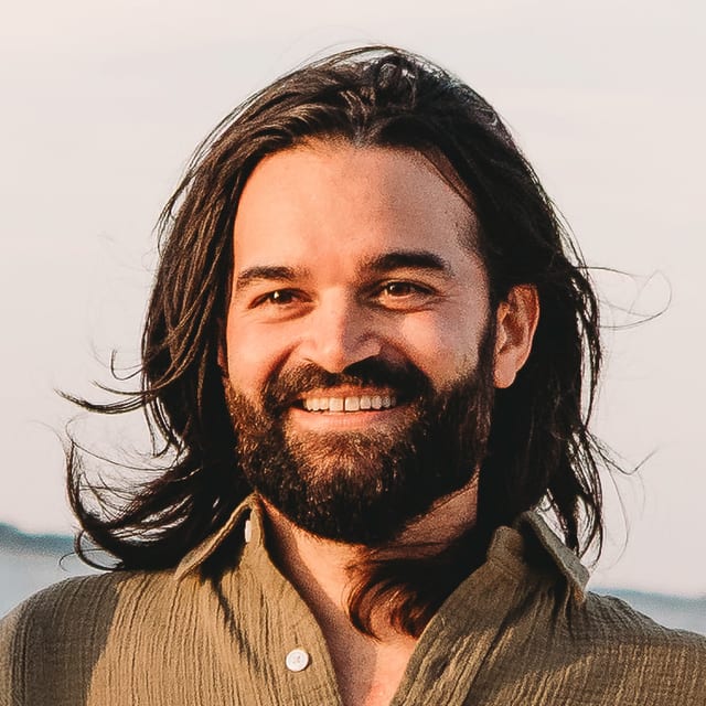 Zach Sekar headshot
